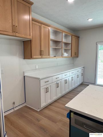2206 Citta Circle, Bellevue, NE 68147