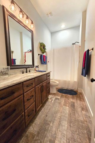 7220 Hart Road, Laurel Hill, FL 32567