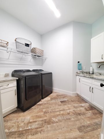 7220 Hart Road, Laurel Hill, FL 32567