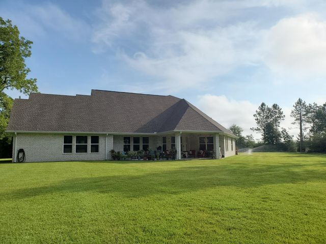 7220 Hart Road, Laurel Hill, FL 32567