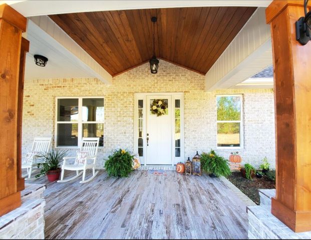 7220 Hart Road, Laurel Hill, FL 32567