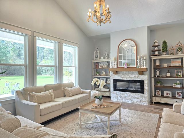 7220 Hart Road, Laurel Hill, FL 32567