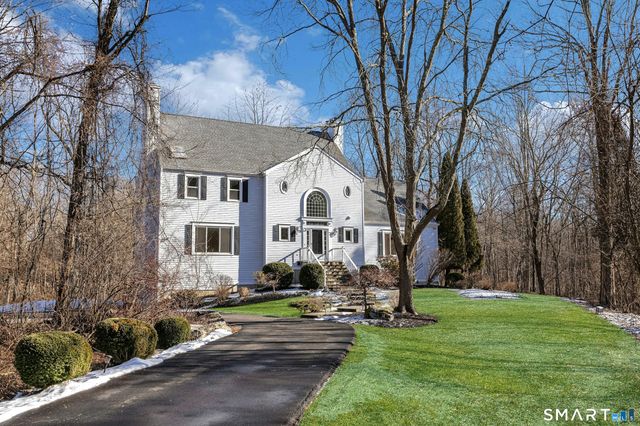 6 Morganti Court, Ridgefield, CT 06877