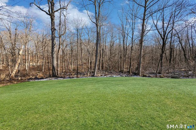 6 Morganti Court, Ridgefield, CT 06877