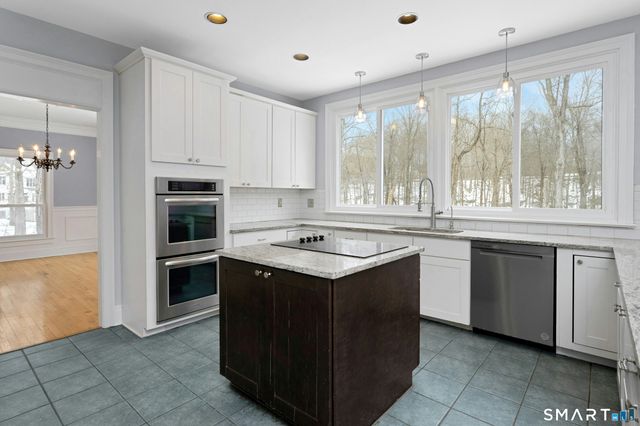 6 Morganti Court, Ridgefield, CT 06877