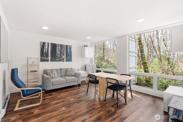 50 Raspberry Road, Elma, WA 98541