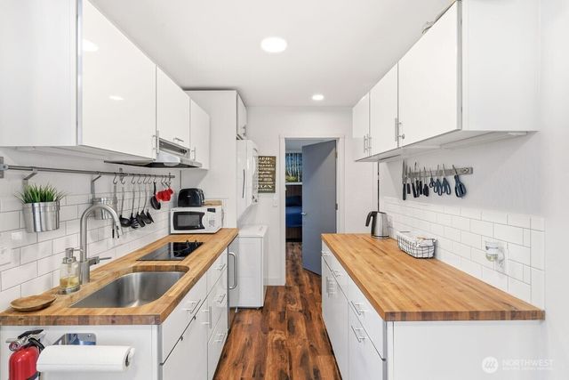 50 Raspberry Road, Elma, WA 98541