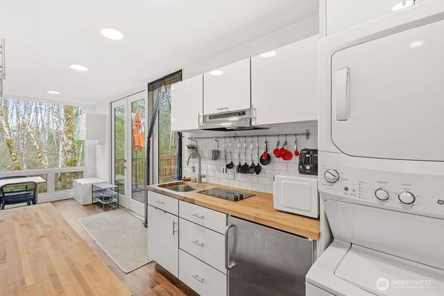 50 Raspberry Road, Elma, WA 98541