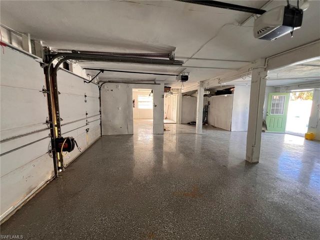 9225 Dimmick DR, Sanibel, FL 33957