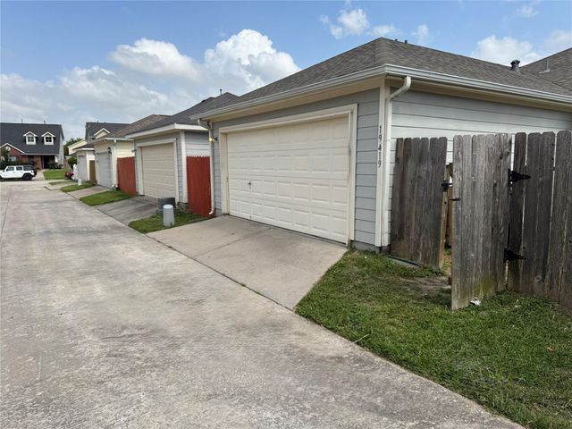 19419 Richland Springs Drive, Houston, TX 77073