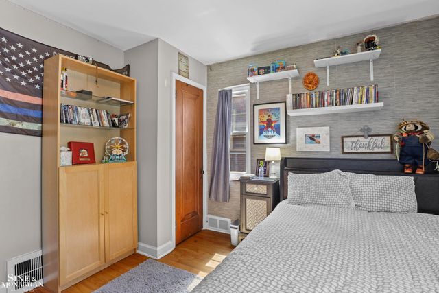 475 Touraine Road, Grosse Pointe Farms, MI 48236
