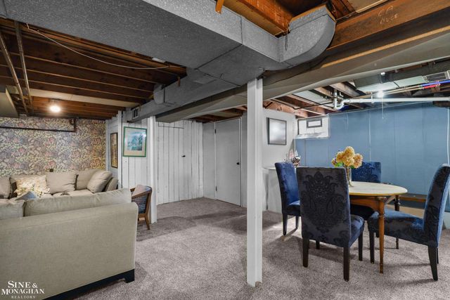 475 Touraine Road, Grosse Pointe Farms, MI 48236