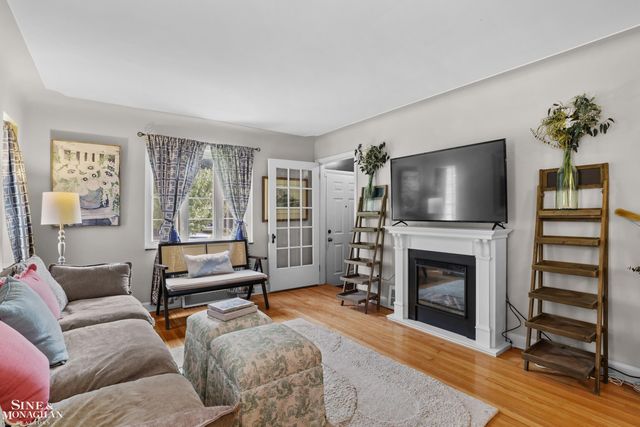 475 Touraine Road, Grosse Pointe Farms, MI 48236