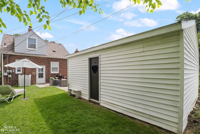 475 Touraine Road, Grosse Pointe Farms, MI 48236