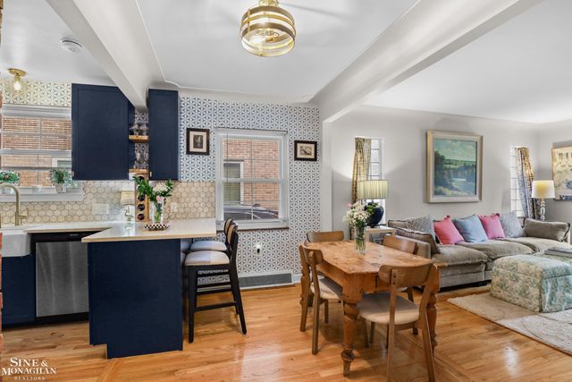 475 Touraine Road, Grosse Pointe Farms, MI 48236