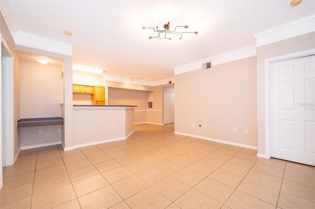 6663 QUEENS BOROUGH AVENUE 208, Orlando, FL 32835