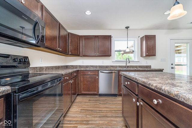 107 Elliott Avenue, Trafalgar, IN 46181