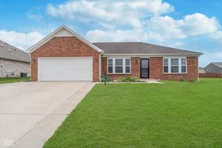 107 Elliott Avenue, Trafalgar, IN 46181