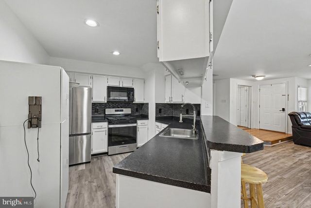 4046 CHETHAM WAY, Woodbridge, VA 22192