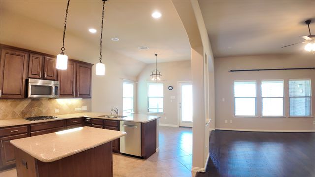 639 Stevenson Drive, Fate, TX 75087
