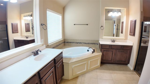 639 Stevenson Drive, Fate, TX 75087