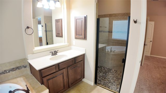 639 Stevenson Drive, Fate, TX 75087