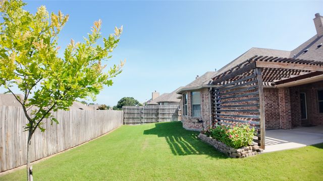 639 Stevenson Drive, Fate, TX 75087