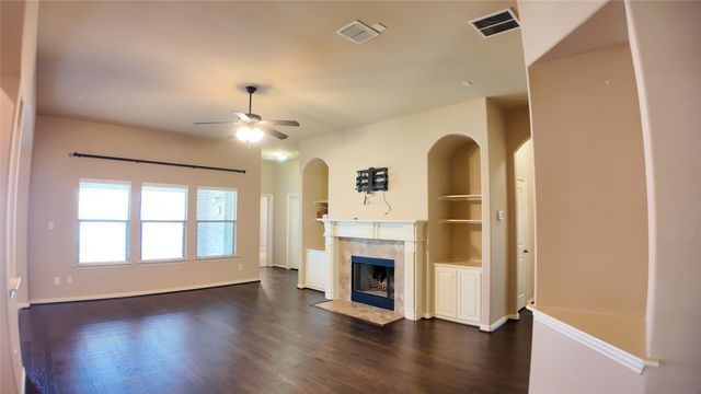 639 Stevenson Drive, Fate, TX 75087