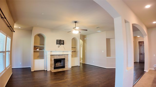 639 Stevenson Drive, Fate, TX 75087
