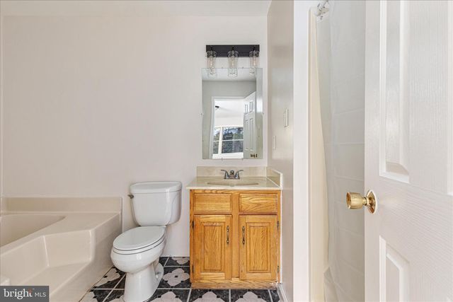 2983 OLD WINCHESTER RD, Boyce, VA 22620