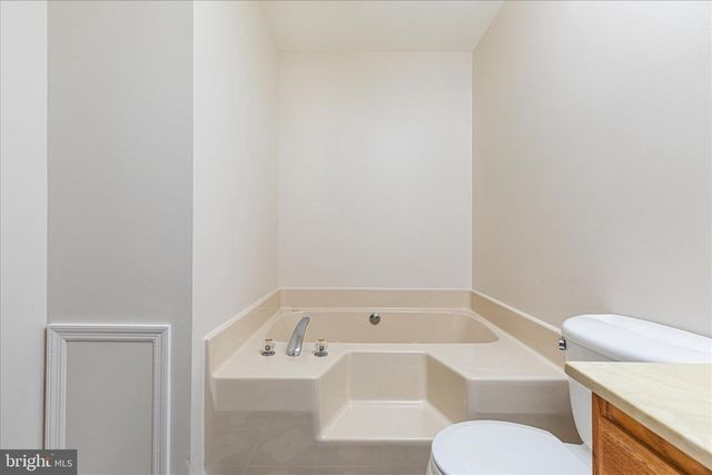 2983 OLD WINCHESTER RD, Boyce, VA 22620
