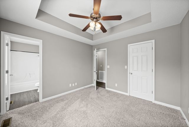 1114 Gunpoint Dr, Clarksville, TN 37042