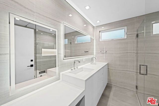 1211 S Sherbourne Drive 2, Los Angeles, CA 90035