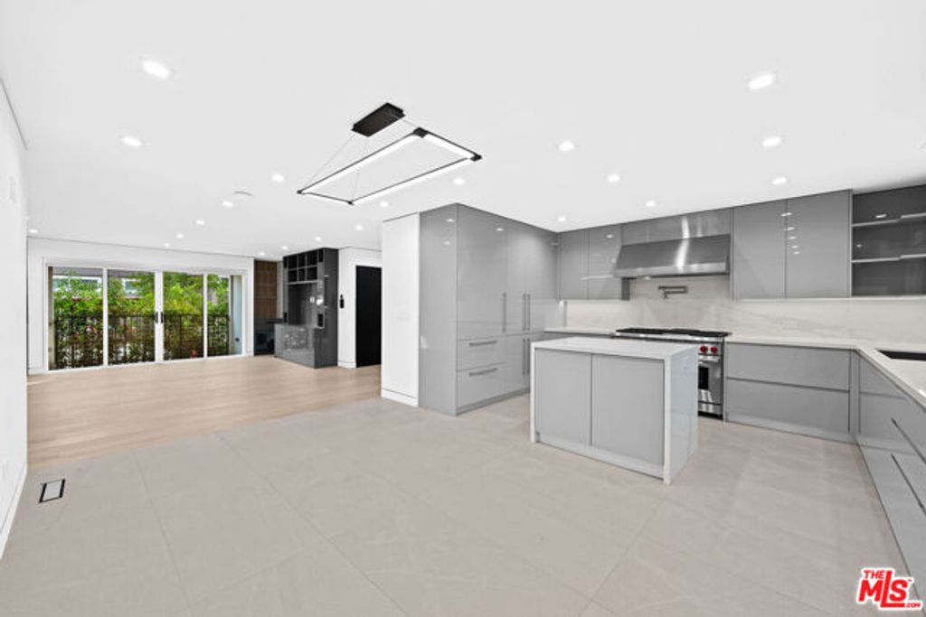 1211 S Sherbourne Drive 2, Los Angeles, CA 90035
