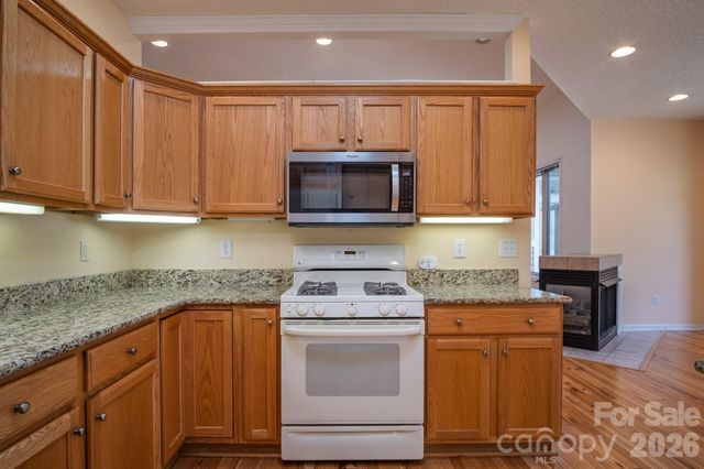113 Fairway Knoll Drive, Hendersonville, NC 28739