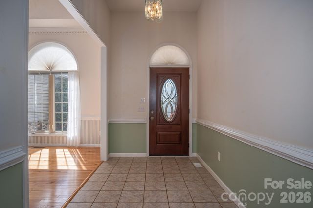 113 Fairway Knoll Drive, Hendersonville, NC 28739