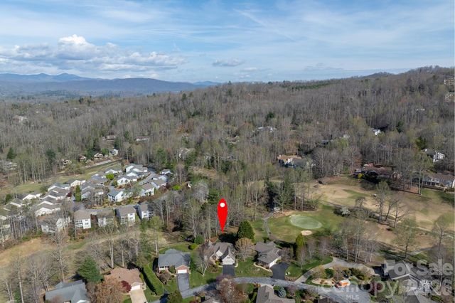 113 Fairway Knoll Drive, Hendersonville, NC 28739