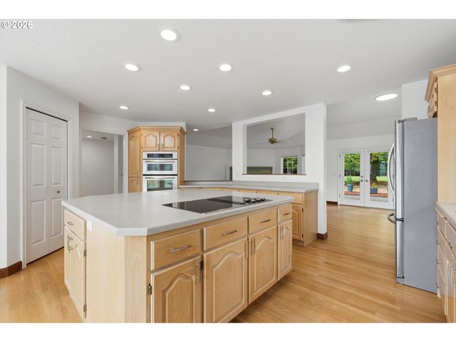 1833 Nw DORAL St, Mc Minnville, OR 97128