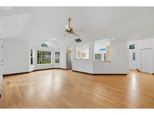 1833 Nw DORAL St, Mc Minnville, OR 97128