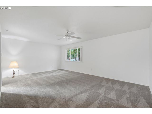 1833 Nw DORAL St, Mc Minnville, OR 97128