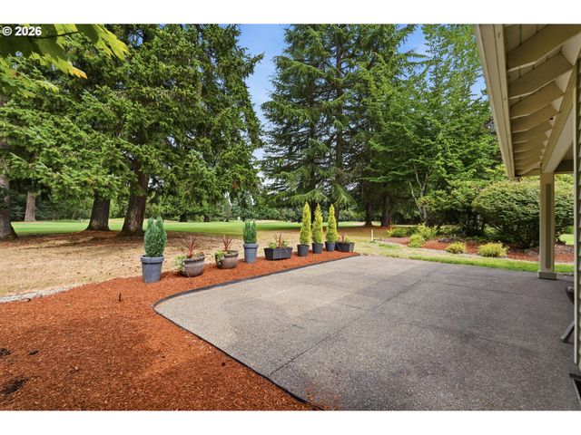 1833 Nw DORAL St, Mc Minnville, OR 97128