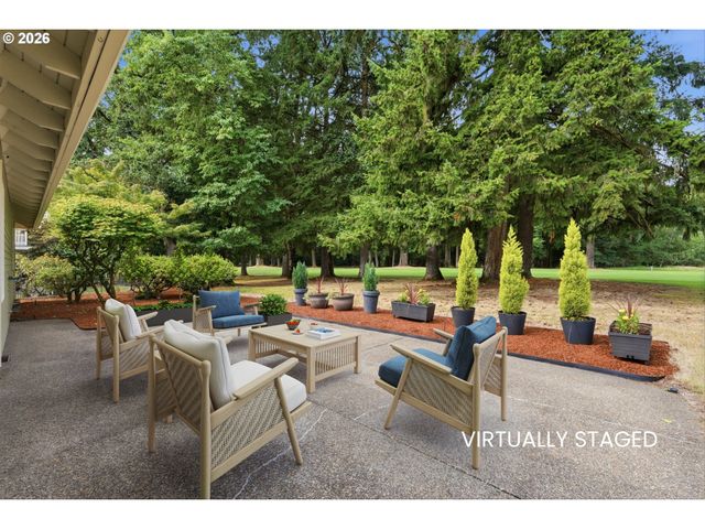 1833 Nw DORAL St, Mc Minnville, OR 97128