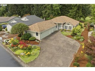 1833 Nw DORAL St, Mc Minnville, OR 97128