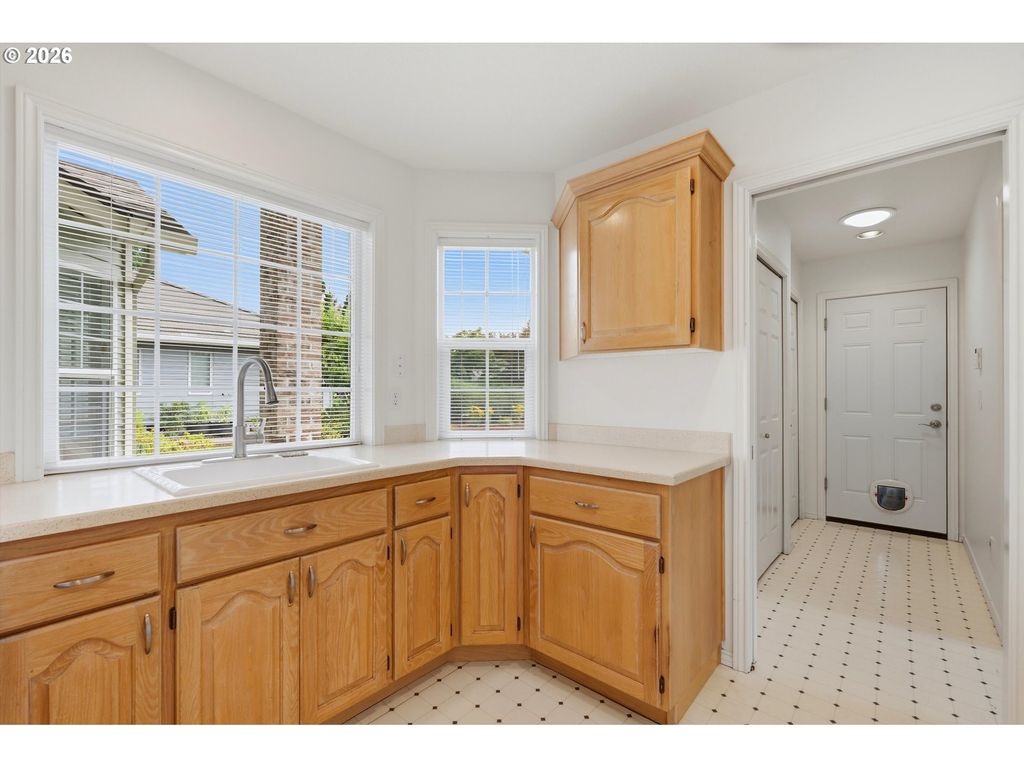 Image 26 of property listing at 1833 Nw DORAL St, Mc Minnville, OR 97128