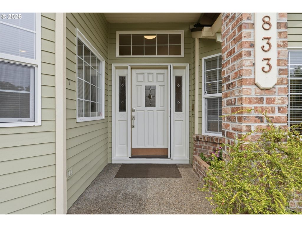 Image 4 of property listing at 1833 Nw DORAL St, Mc Minnville, OR 97128
