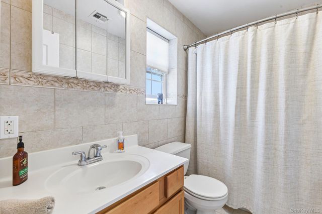 5 Martin Street W, East Rockaway, NY 11518