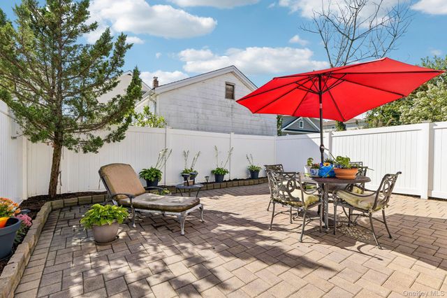 5 Martin Street W, East Rockaway, NY 11518
