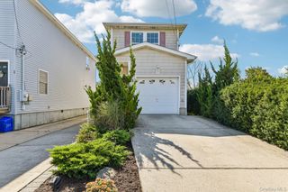 5 Martin Street W, East Rockaway, NY 11518