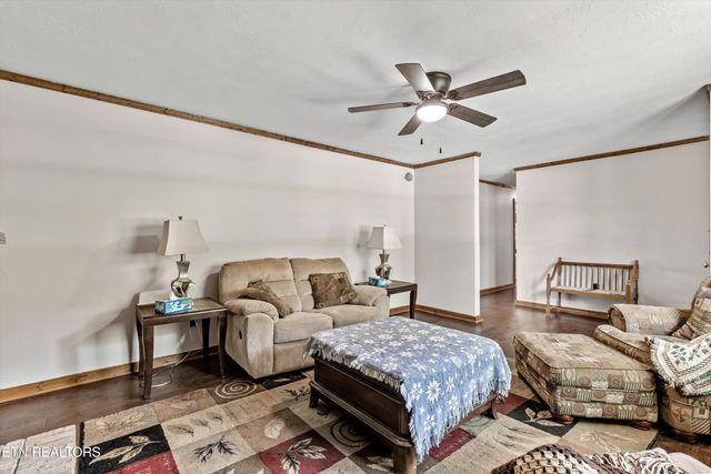 9438-0 Morgan County Hwy, Sunbright, TN 37872