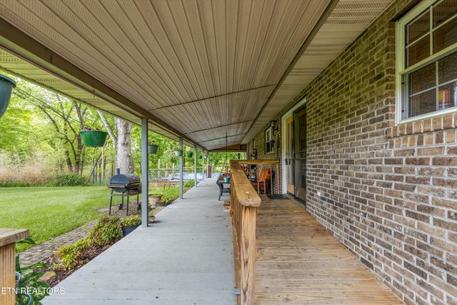 9438-0 Morgan County Hwy, Sunbright, TN 37872